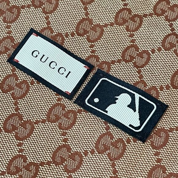 Gucci travel shoe bag. Can be used as a bum. bag or cross body as well. - Picture 2 of 6